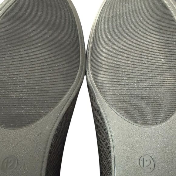 Journee Collection Maryann Black Flats Women’s Size 12 - Picture 7 of 9